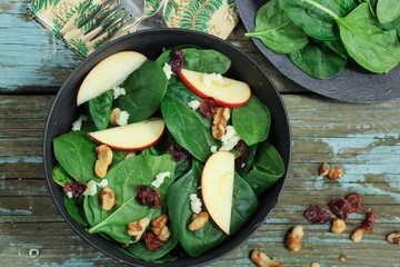 ENSALADA-CON-VINAGRETA-FRANCESA