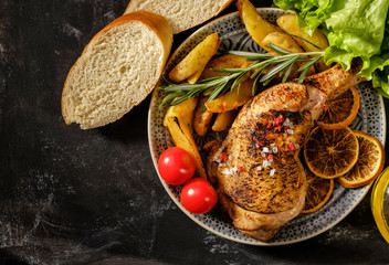 2018.06.25.-PAVO-AL-ROMERO-CON-SALSA-DE-TOMATE-Y-PATATAS-