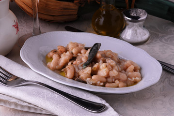 JUDIAS-PINTAS-CON-VERDURAS-AL-PIMENTON