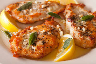 Pechuga de Pollo a la Naranja con Compota de Manzana